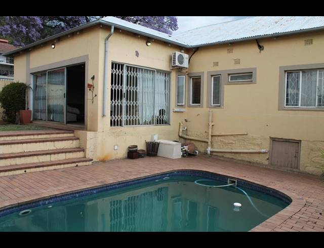 3 BEDROOM HOUSE FOR SALE IN KENSINGTON